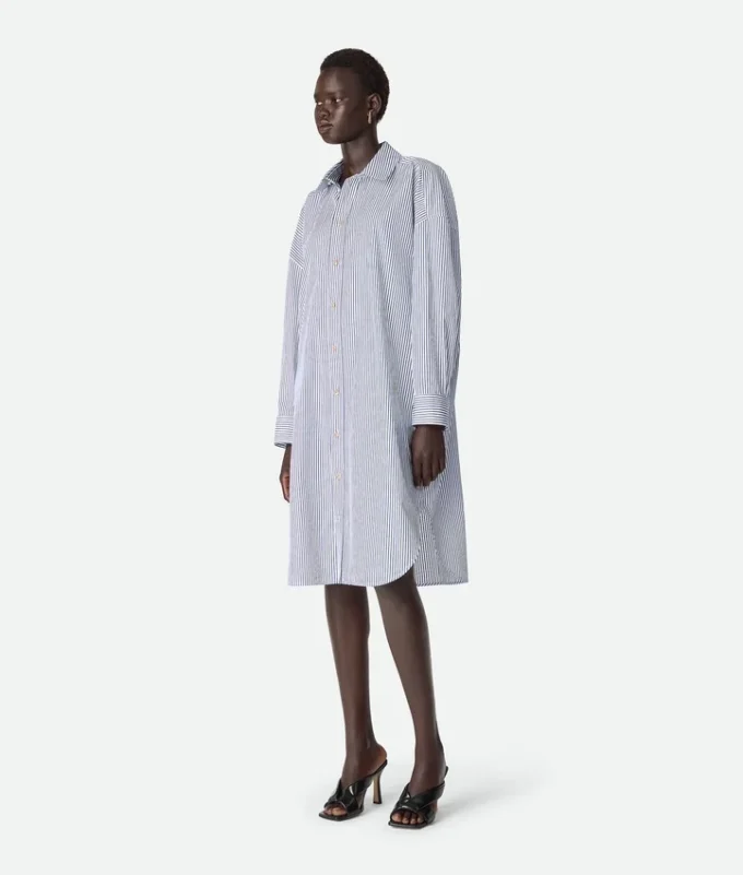 Kleid aus Baumwollpopeline mit Nadelstreifen