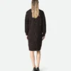 Kleid aus englischer Rippenstrick-Wolle Kleid aus englischer Rippenstrick-Wolle