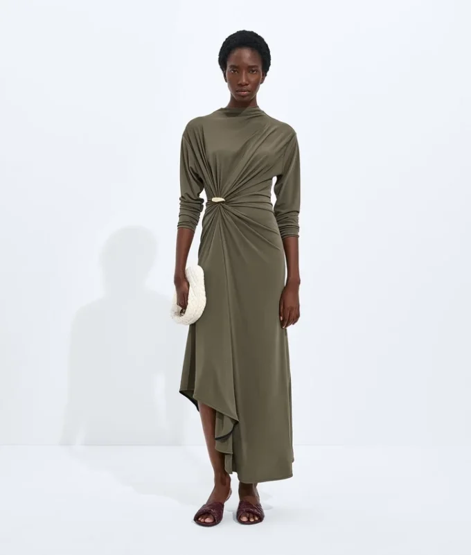 Kleid aus Viskose-Jersey Kleid aus Viskose-Jersey