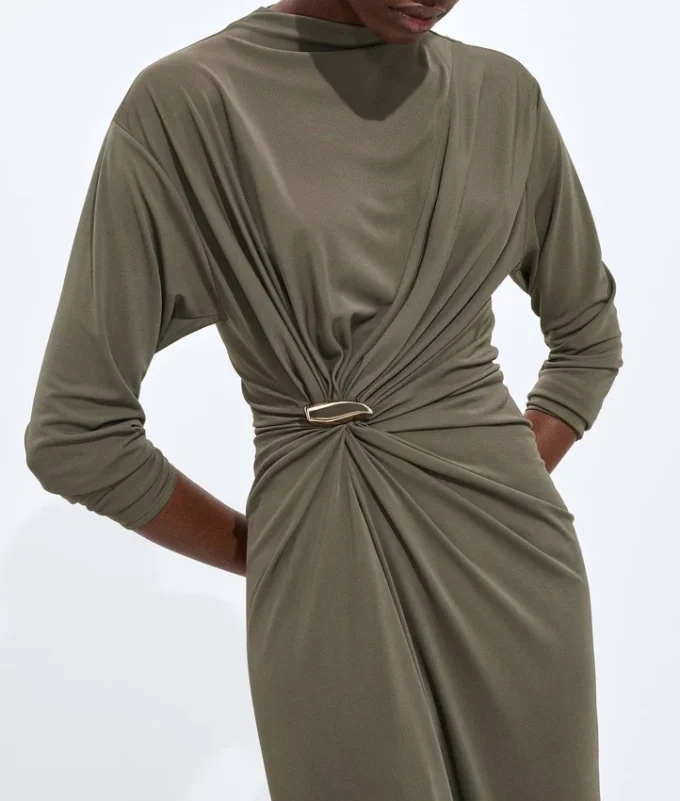 Kleid aus Viskose-Jersey Kleid aus Viskose-Jersey