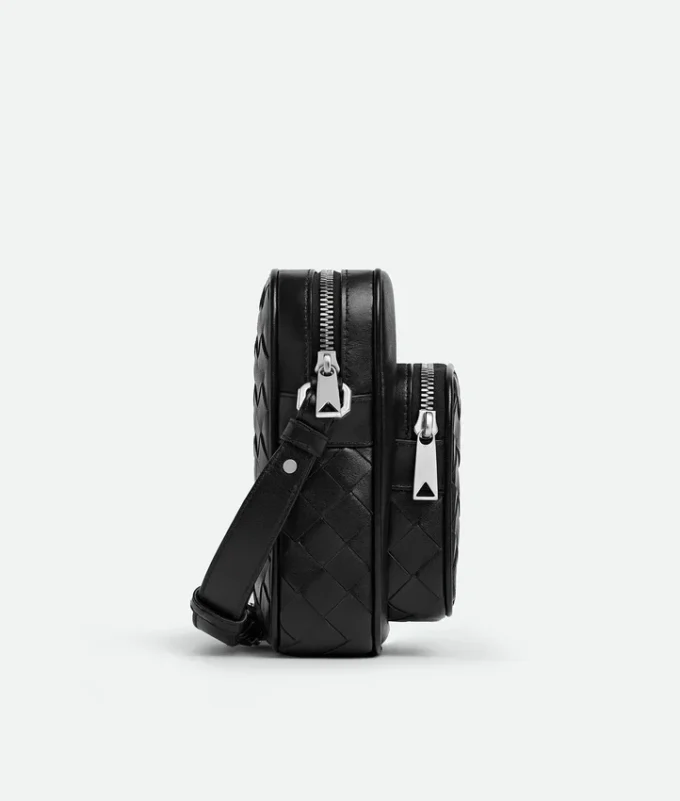 Kleine Intrecciato-Kameratasche mit Tasche