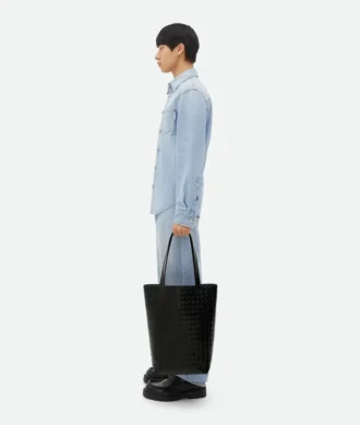 Kleine Intrecciato North-South-Tasche