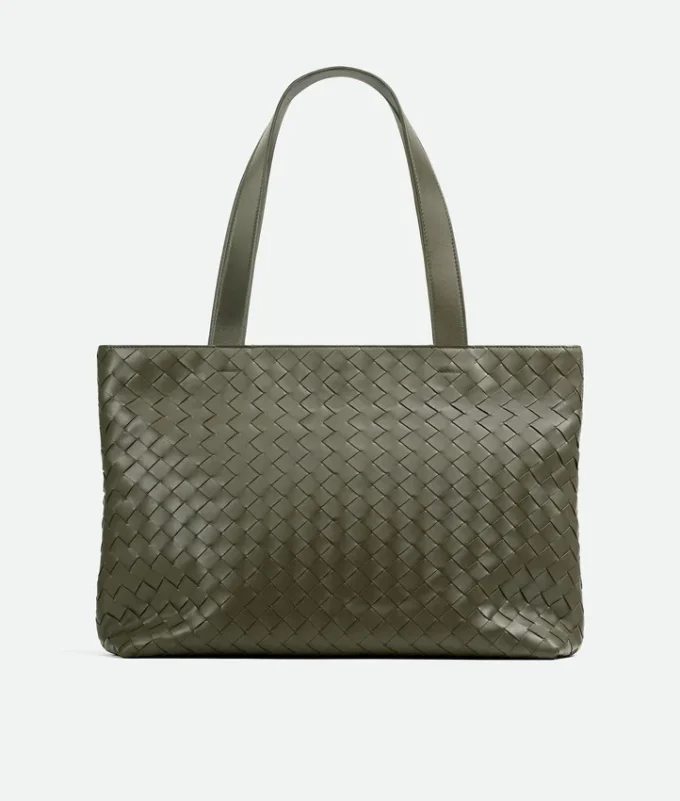 Kleine Intrecciato-Tasche mit Reißverschluss Kleine Intrecciato-Tasche mit Reißverschluss