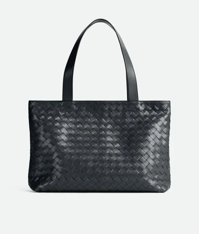 Kleine Intrecciato-Tasche mit Reißverschluss Kleine Intrecciato-Tasche mit Reißverschluss