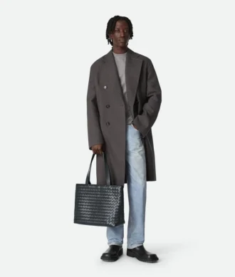 Kleine Intrecciato-Tasche mit Reißverschluss