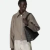 Kleine Intrecciato-Tasche mit Reißverschluss Kleine Intrecciato-Tasche mit Reißverschluss