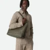 Kleine Intrecciato-Tasche mit Reißverschluss Kleine Intrecciato-Tasche mit Reißverschluss