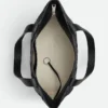 Kleine Intrecciato-Tasche mit Reißverschluss Kleine Intrecciato-Tasche mit Reißverschluss