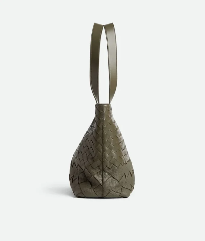 Kleine Intrecciato-Tasche mit Reißverschluss Kleine Intrecciato-Tasche mit Reißverschluss