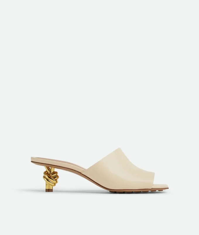 Knot Mule Knot Mule