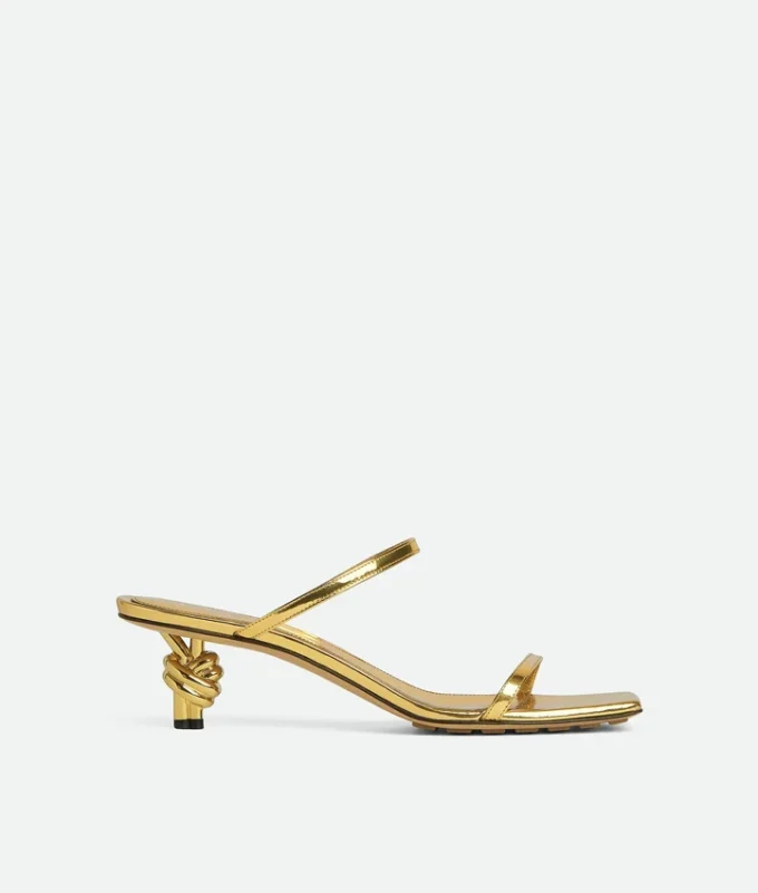 Knot Mule Knot Mule