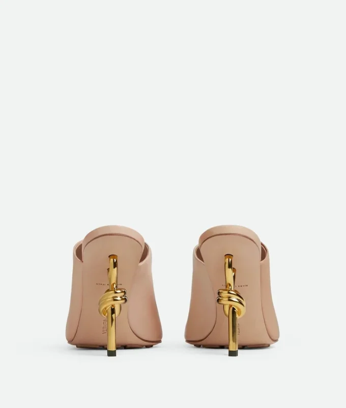 Knot Mule Knot Mule