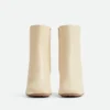 Knot-Stiefel Knot-Stiefel