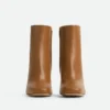Knot-Stiefel