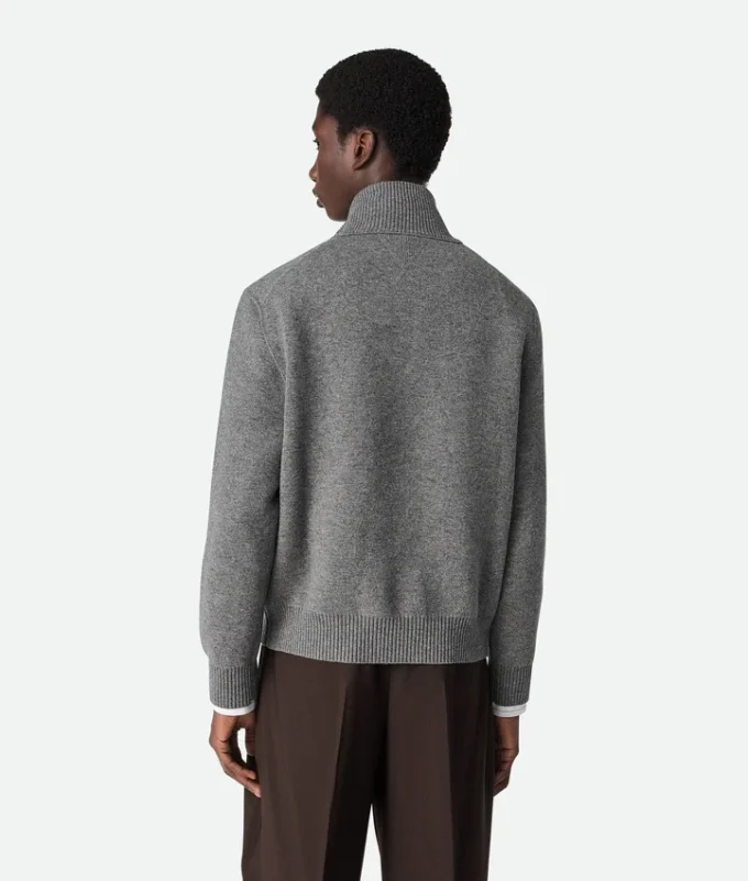 Kompakter Kaschmir-Pullover mit Reißverschluss Kompakter Kaschmir-Pullover mit Reißverschluss