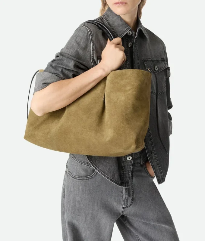 Large Pinacoteca Large Pinacoteca