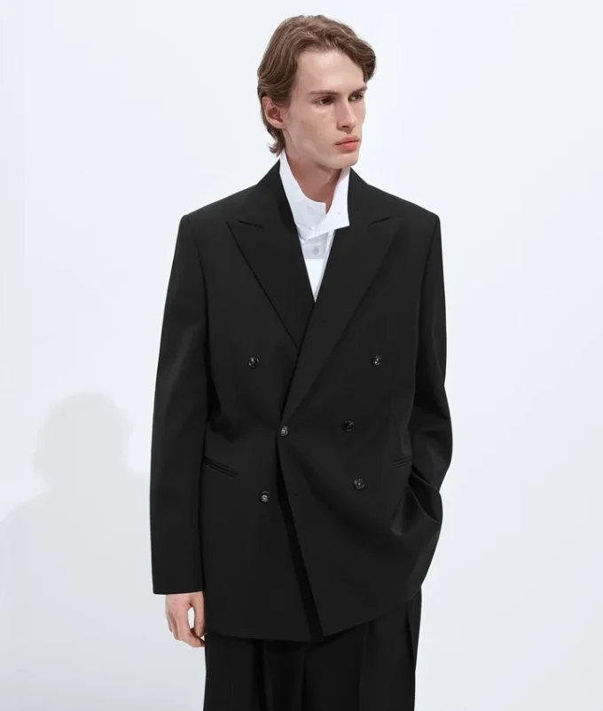Leichte Jacke aus Wolltwill Leichte Jacke aus Wolltwill