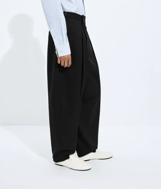 Leichte Wollhose