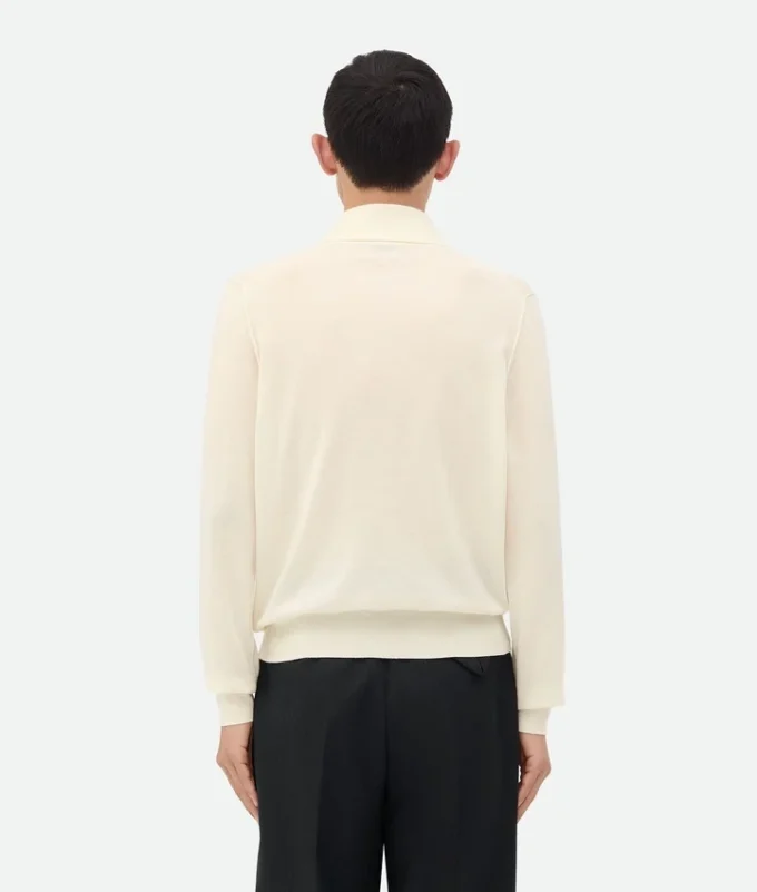 Leichter Polo-Pullover aus feinem Kaschmir Leichter Polo-Pullover aus feinem Kaschmir