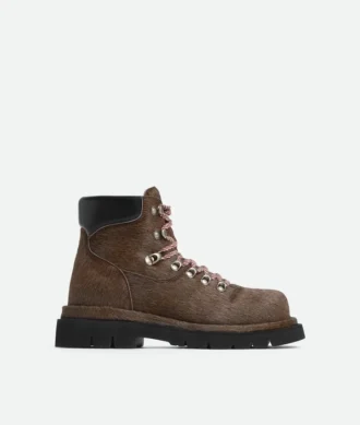Lug Wanderstiefelette mit Profilsohle Lug Wanderstiefelette mit Profilsohle
