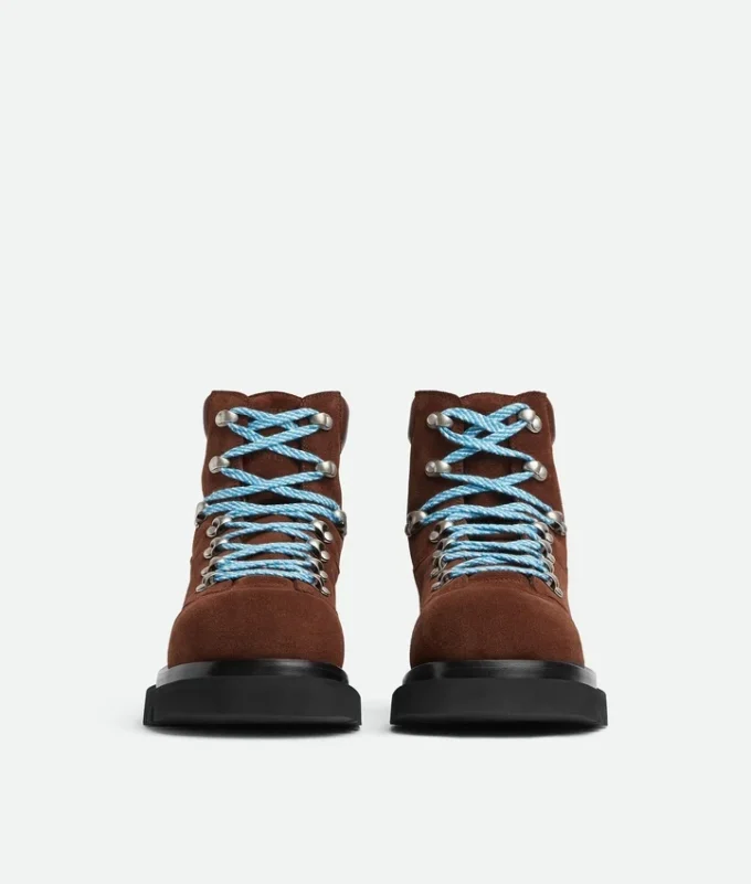 Lug Wanderstiefelette mit Profilsohle Lug Wanderstiefelette mit Profilsohle