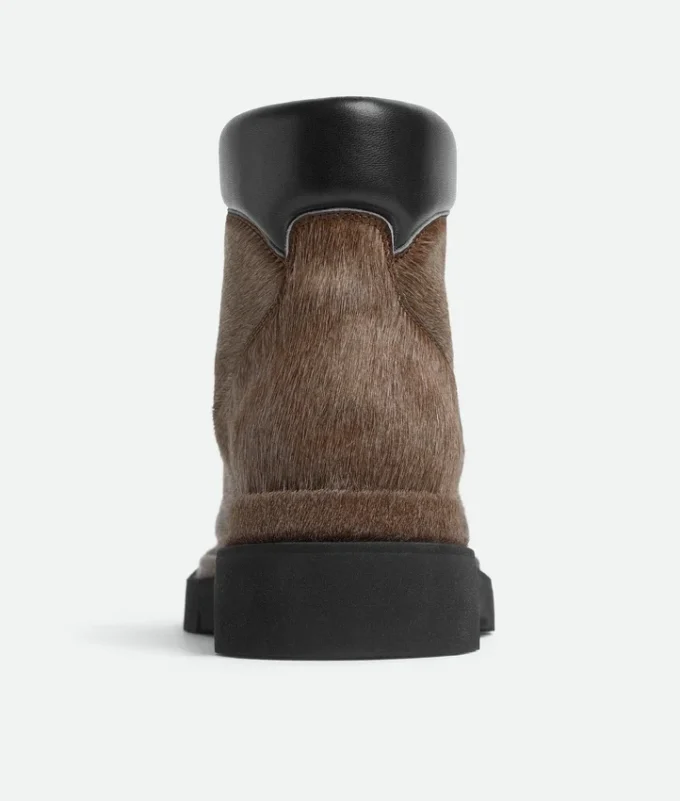Lug Wanderstiefelette mit Profilsohle Lug Wanderstiefelette mit Profilsohle