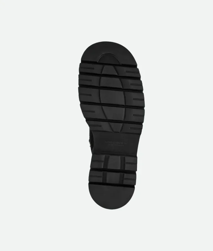 Lug Wanderstiefelette mit Profilsohle Lug Wanderstiefelette mit Profilsohle