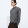 Maßgeschneiderter Pullover aus Wolle Maßgeschneiderter Pullover aus Wolle