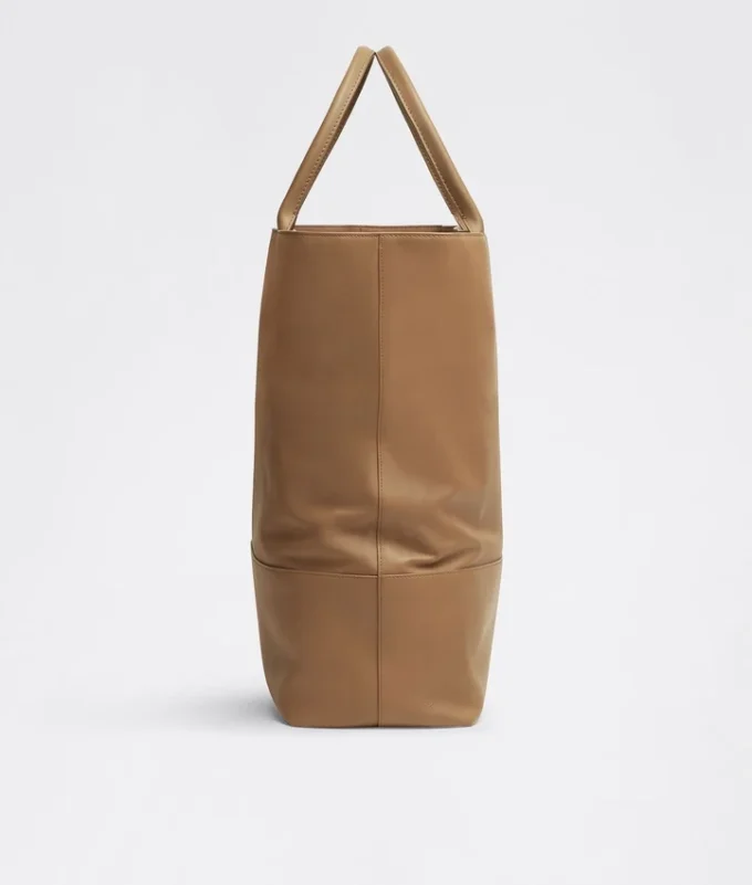Maxi Intrecciato Tote Maxi Intrecciato Tote