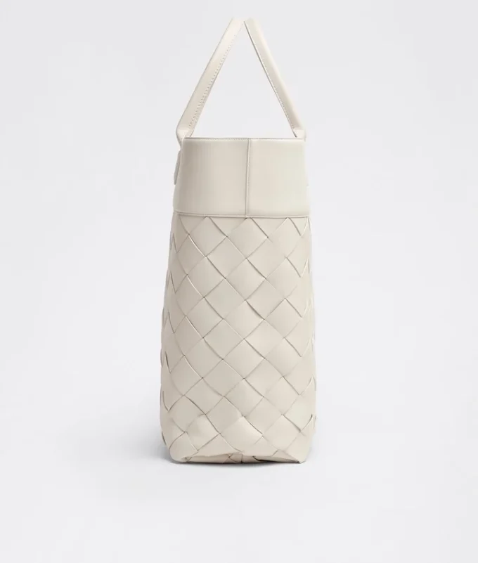 Maxi Intrecciato Tote Maxi Intrecciato Tote