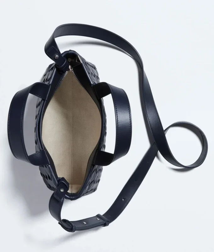 Mini Intrecciato Tote mit Reißverschluss Mini Intrecciato Tote mit Reißverschluss