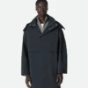 Parka mit Kapuze aus gebondeter Tech-Wolle Parka mit Kapuze aus gebondeter Tech-Wolle