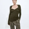 Pullover aus Kaschmir und Seide mit Rippmuster Pullover aus Kaschmir und Seide mit Rippmuster