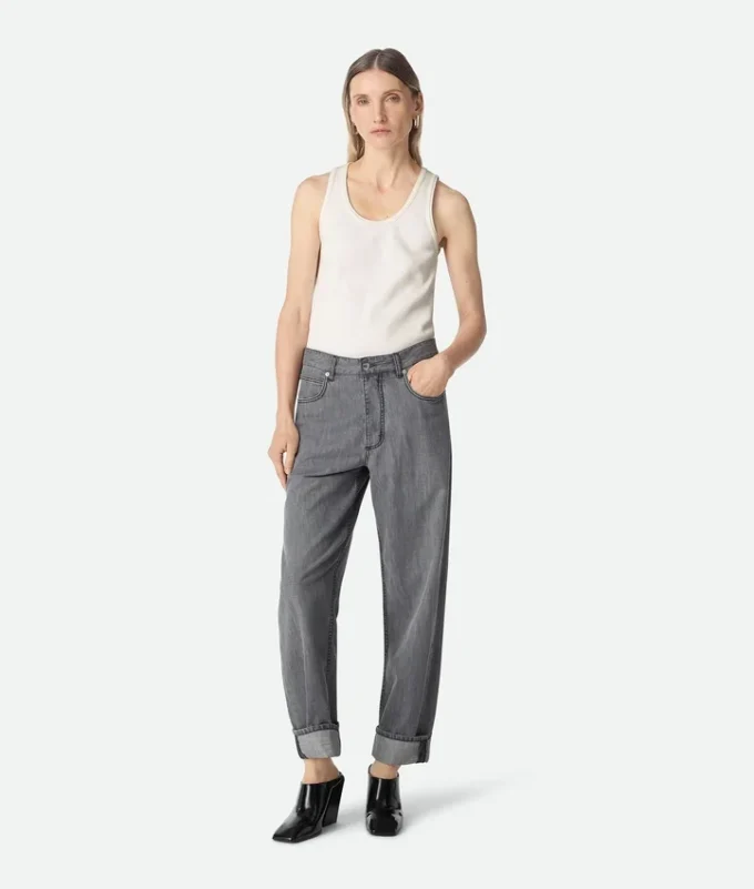 Schwarze Denim-Jeans Schwarze Denim-Jeans