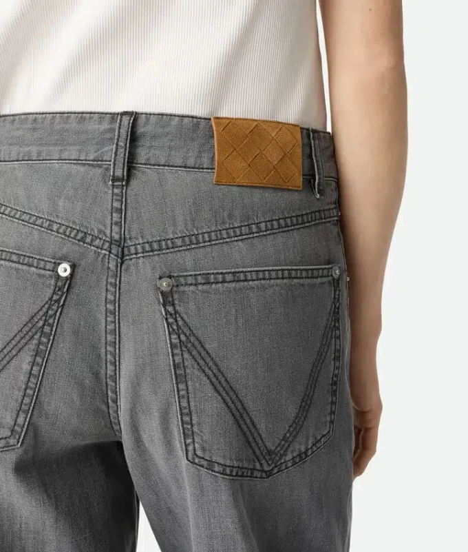 Schwarze Denim-Jeans Schwarze Denim-Jeans