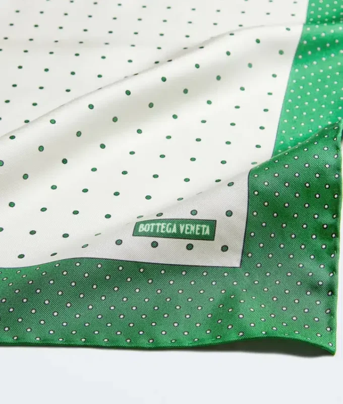 Seidentwill-Foulard Seidentwill-Foulard