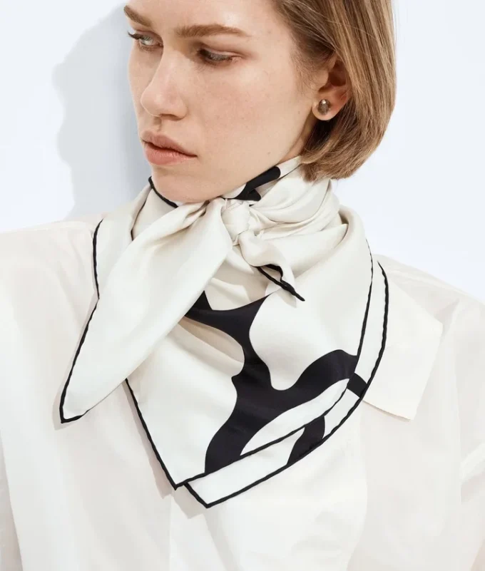 Seidentwill-Foulard Seidentwill-Foulard