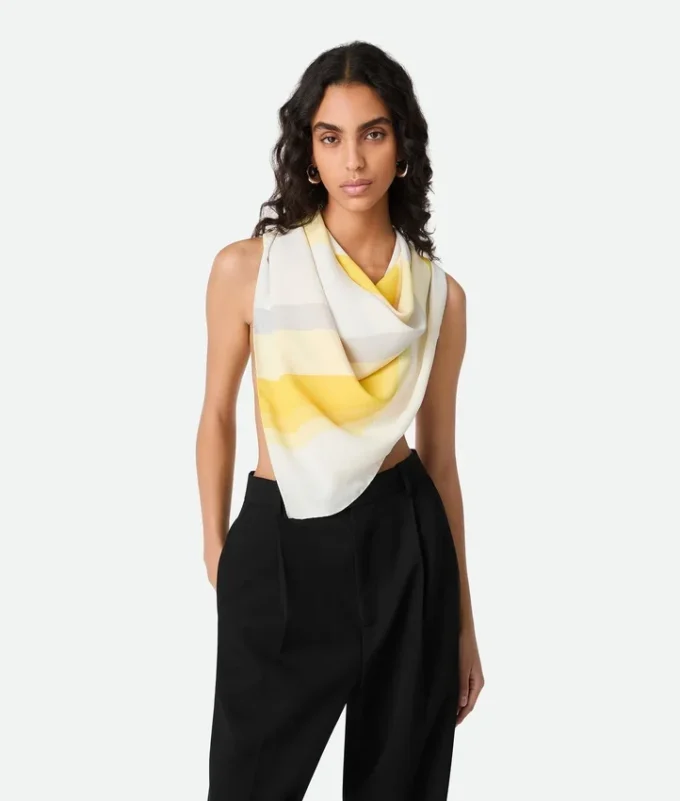 Seidentwill-Foulard mit Streifen Seidentwill-Foulard mit Streifen