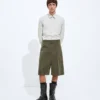 Shorts aus geknitterter Baumwolle und Seide Shorts aus geknitterter Baumwolle und Seide