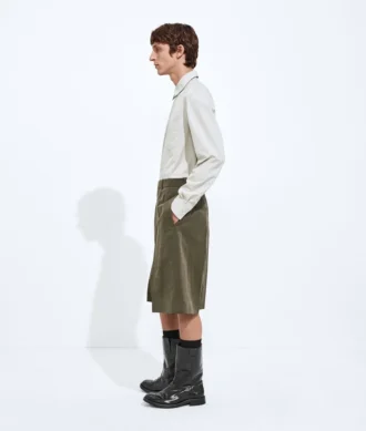 Shorts aus geknitterter Baumwolle und Seide