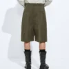 Shorts aus geknitterter Baumwolle und Seide Shorts aus geknitterter Baumwolle und Seide
