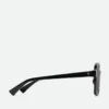 Sonnenbrille mit weicher, eckiger Form Sonnenbrille mit weicher, eckiger Form