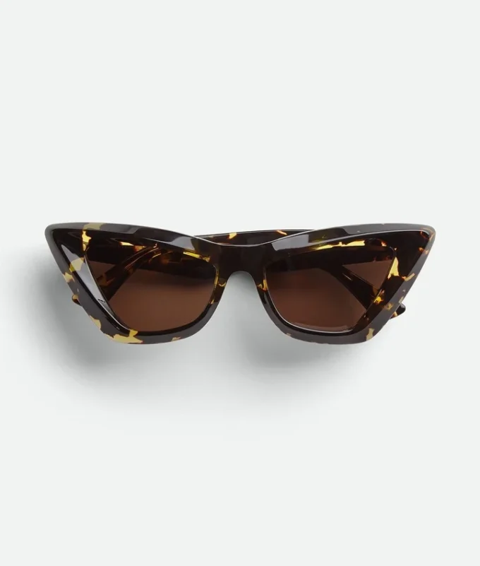 Spitze Cat-Eye-Sonnenbrille aus Acetat Spitze Cat-Eye-Sonnenbrille aus Acetat