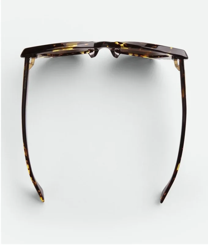 Spitze Cat-Eye-Sonnenbrille aus Acetat Spitze Cat-Eye-Sonnenbrille aus Acetat