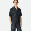 Straight-Fit-Jeanshemd aus gewaschenem Indigo Straight-Fit-Jeanshemd aus gewaschenem Indigo