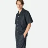 Straight-Fit-Jeanshemd aus gewaschenem Indigo Straight-Fit-Jeanshemd aus gewaschenem Indigo