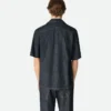 Straight-Fit-Jeanshemd aus gewaschenem Indigo Straight-Fit-Jeanshemd aus gewaschenem Indigo