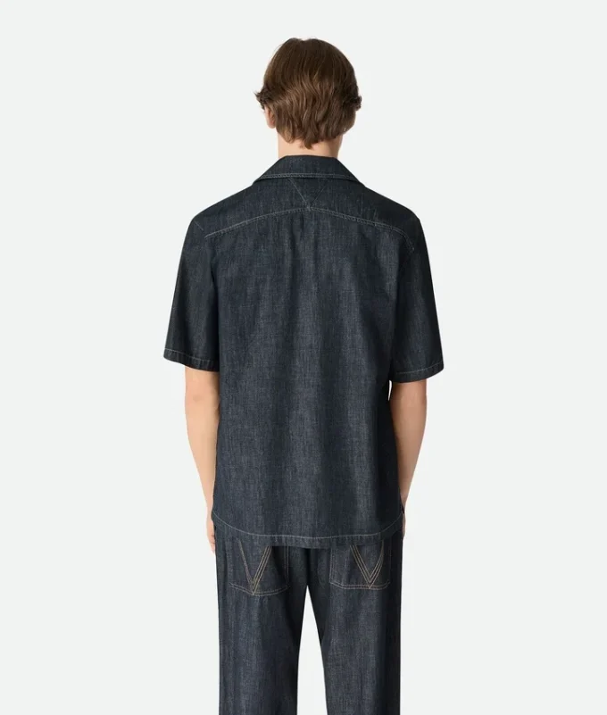 Straight-Fit-Jeanshemd aus gewaschenem Indigo Straight-Fit-Jeanshemd aus gewaschenem Indigo