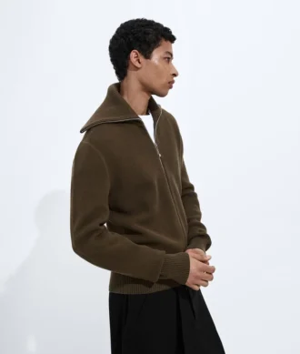 Strickjacke aus Wolle und Baumwolle mit Reißverschluss Strickjacke aus Wolle und Baumwolle mit Reißverschluss