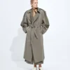Trenchcoat aus Baumwoll- und Seidengabardine Trenchcoat aus Baumwoll- und Seidengabardine